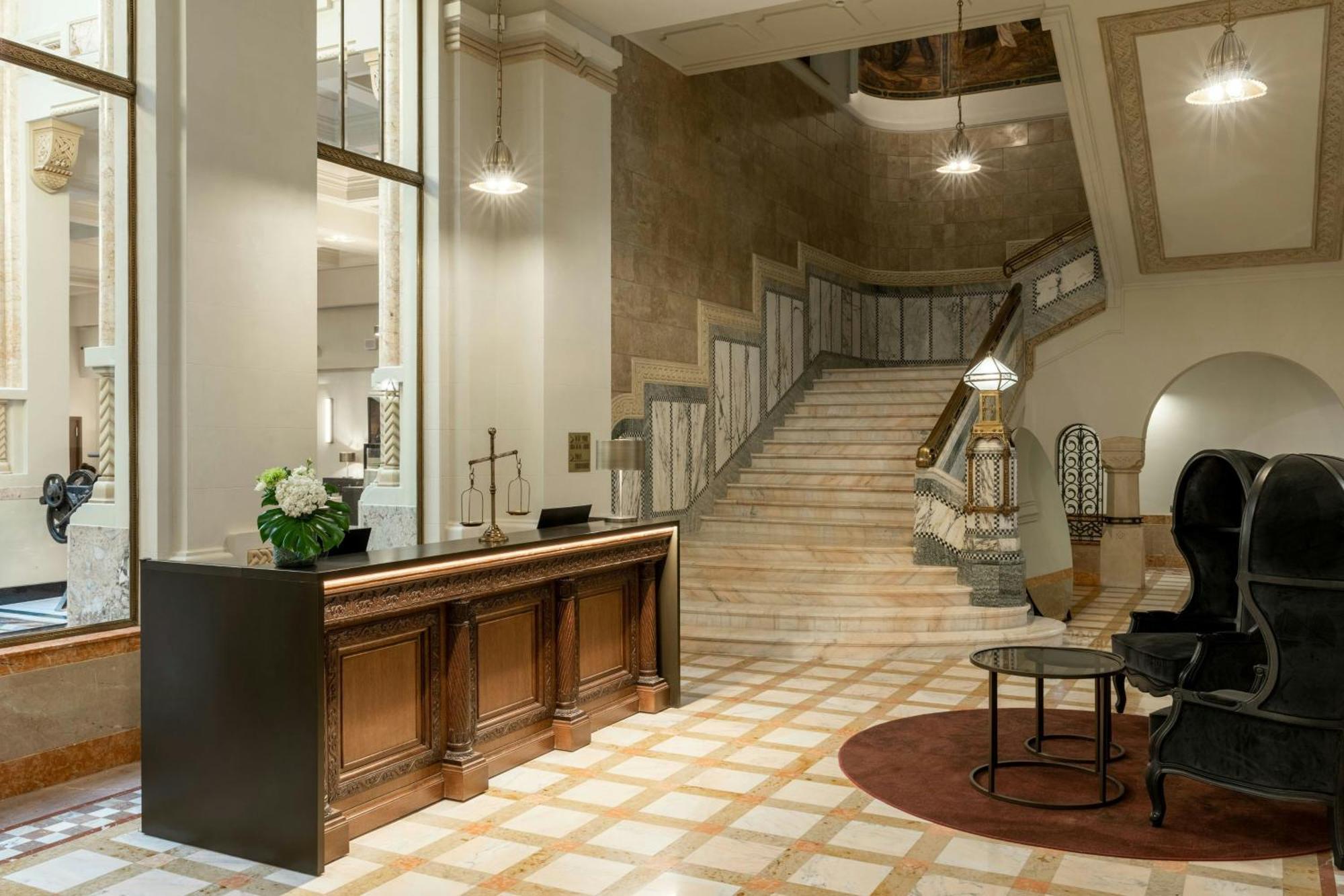 The Marmorosch Bucharest, Autograph Collection Hotel Exterior foto The lobby of the hotel
