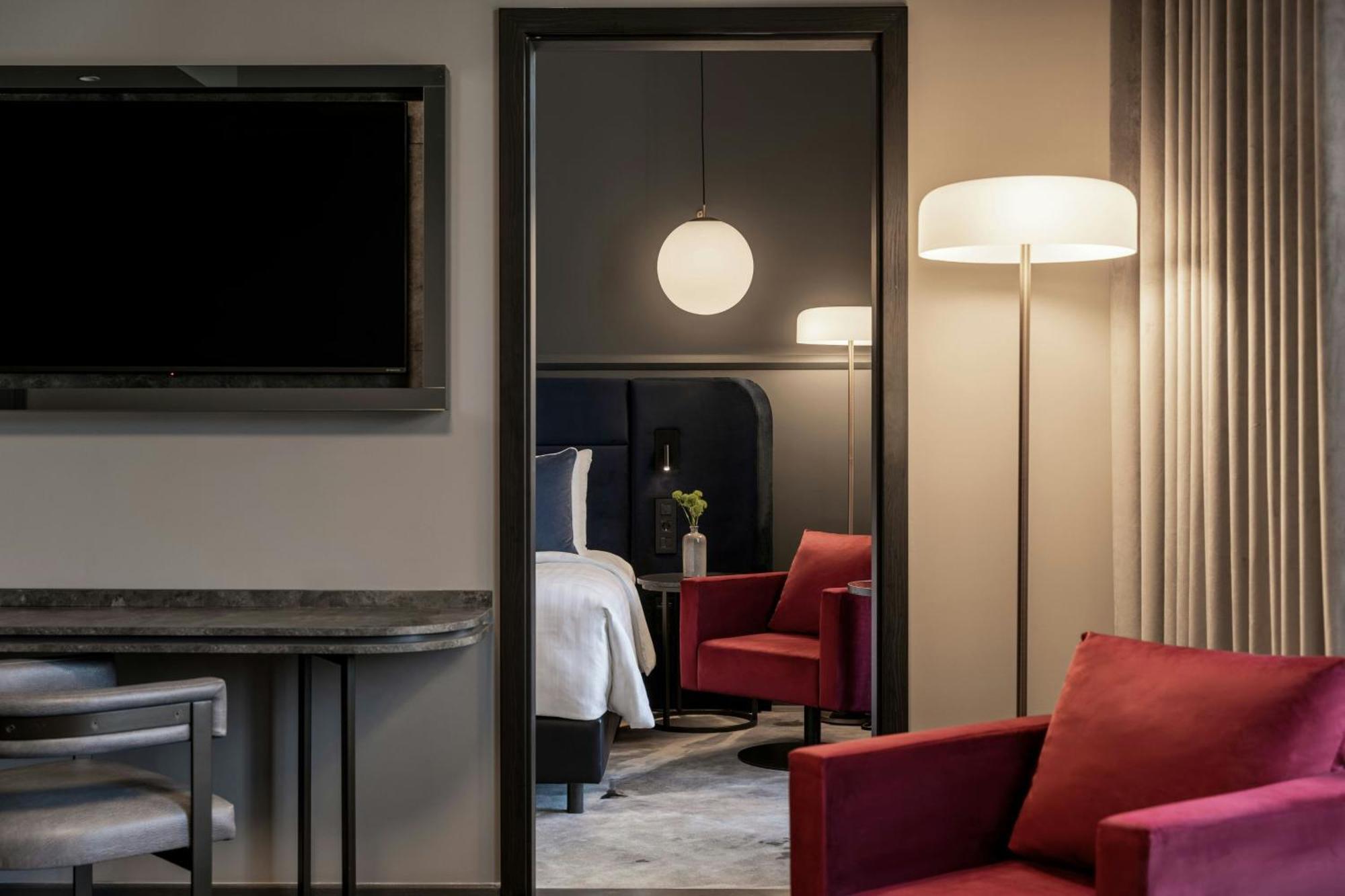 The Marmorosch Bucharest, Autograph Collection Hotel Exterior foto A suite at the hotel