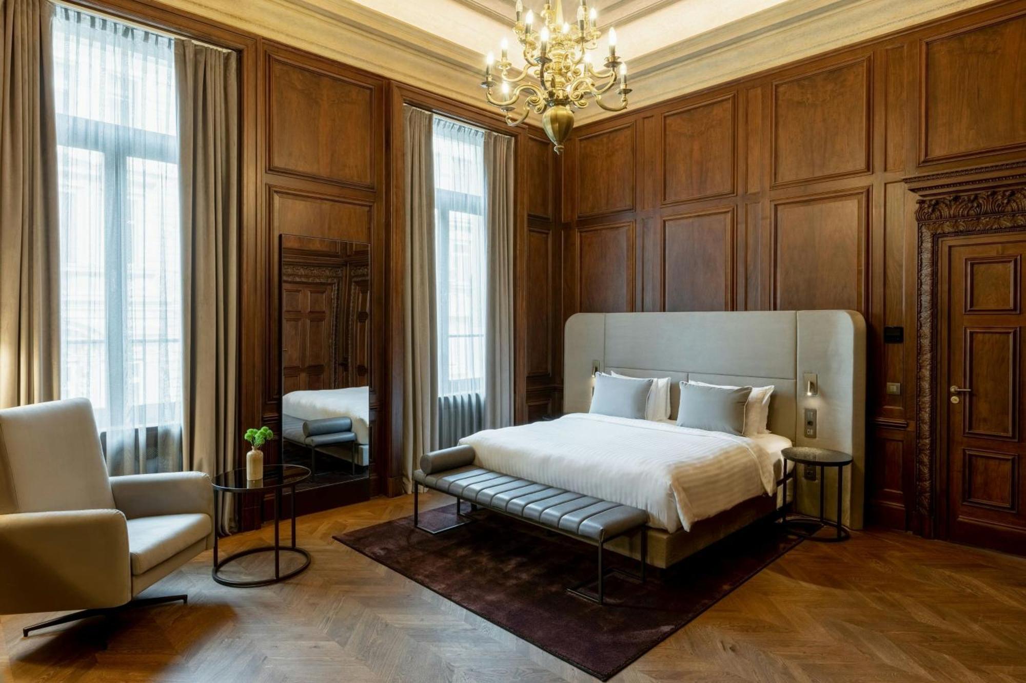 The Marmorosch Bucharest, Autograph Collection Hotel Exterior foto A bedroom at the hotel